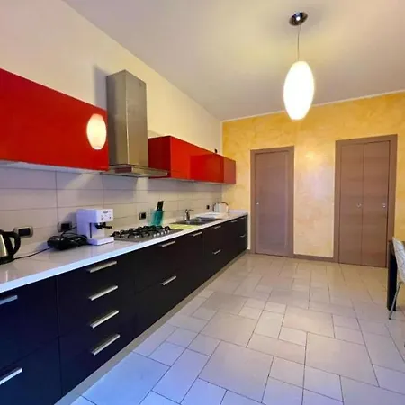 Gasthof Bergamoinhouse Airport